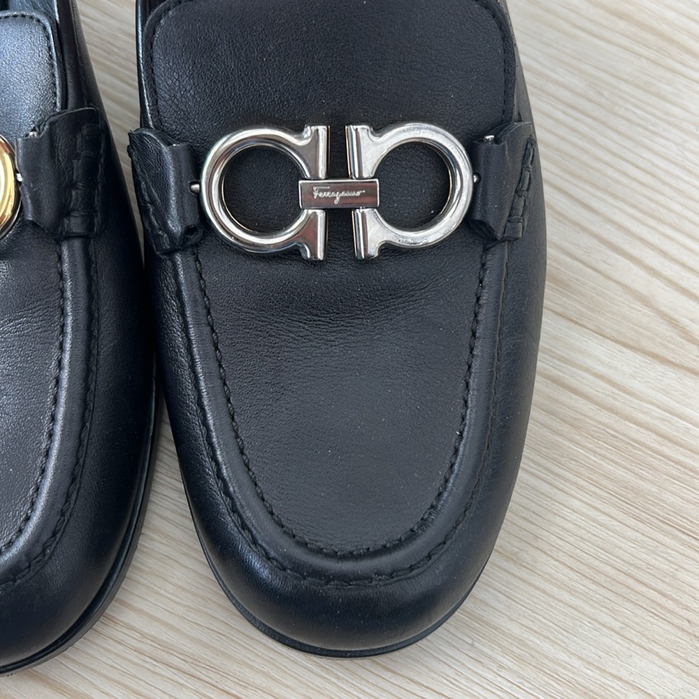 Authentic Salvatore Ferragamo black leather loafer slides Size 7 - Picture 3 of 7